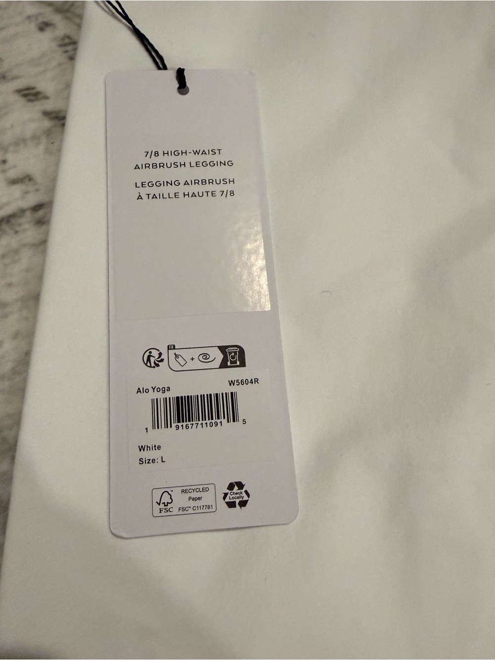 ALO Yoga 7/8 High-Waist Airbrush Legging — White